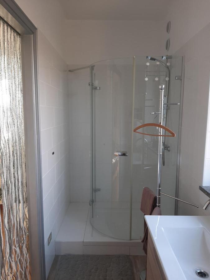 Moto Pareto B&B المظهر الخارجي الصورة